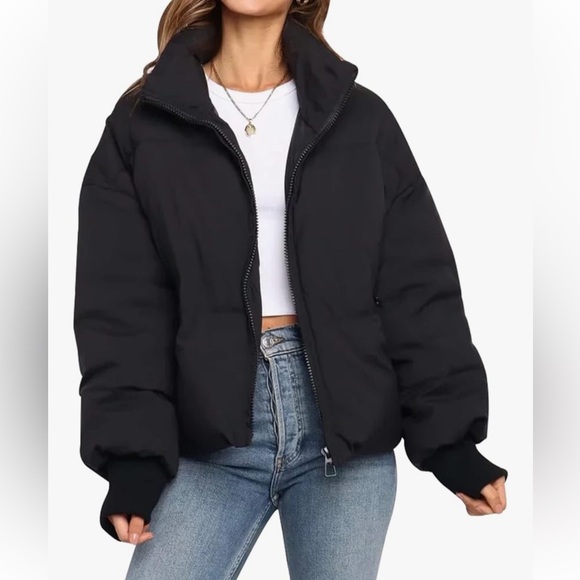 Black Oversized Puffer Jacket Women’s Medium Zip Up Coat - Picture 2 of 7
